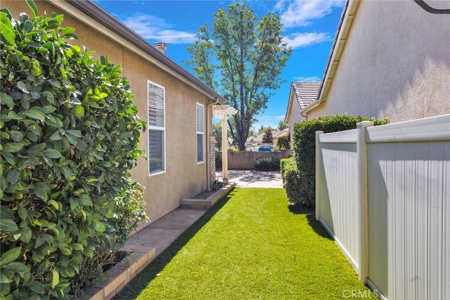 1612 Lewis Creek, Beaumont, CA 92223