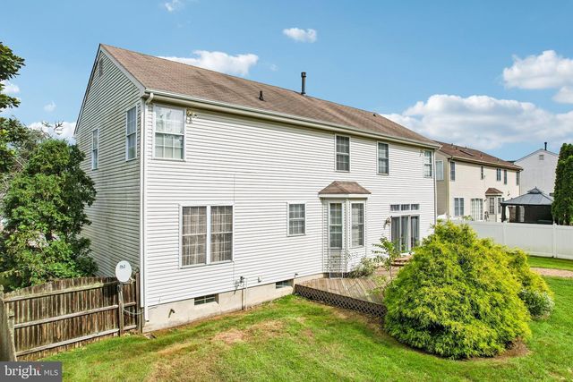45 GRAYPEBBLE CIR, Sicklerville, NJ 08081