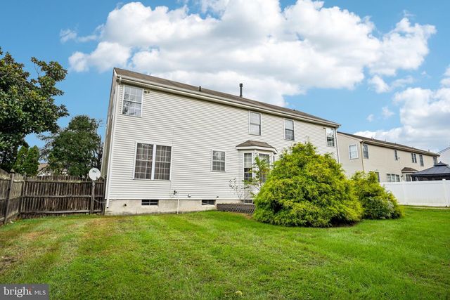 45 GRAYPEBBLE CIR, Sicklerville, NJ 08081
