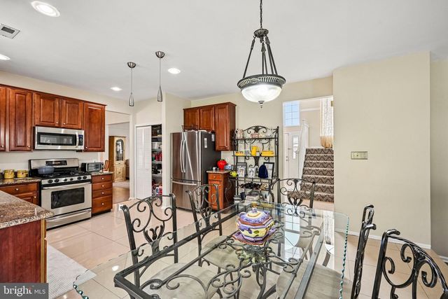 45 GRAYPEBBLE CIR, Sicklerville, NJ 08081