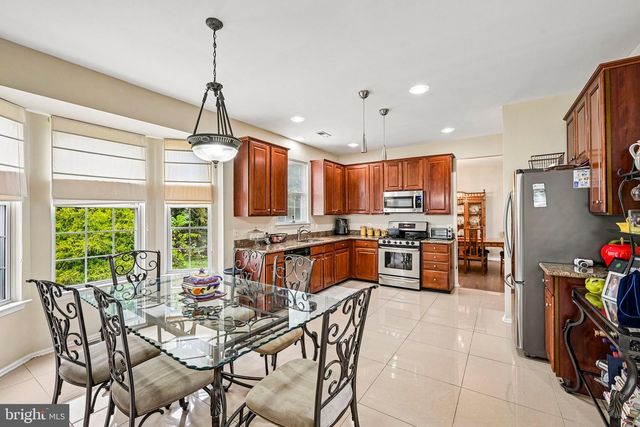 45 GRAYPEBBLE CIR, Sicklerville, NJ 08081
