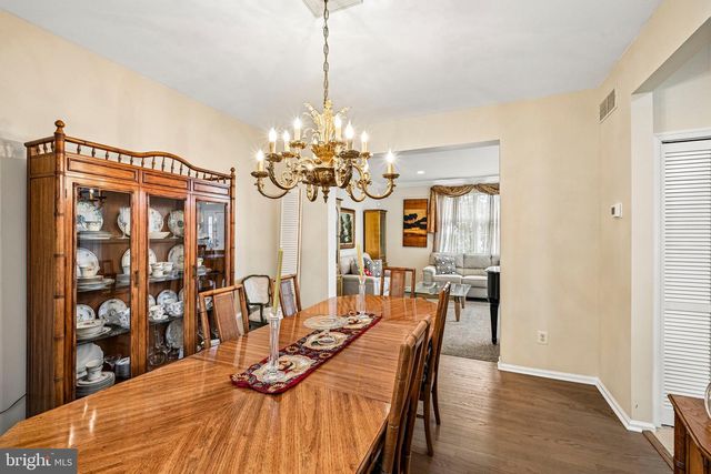 45 GRAYPEBBLE CIR, Sicklerville, NJ 08081