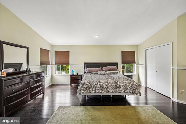 45 GRAYPEBBLE CIR, Sicklerville, NJ 08081
