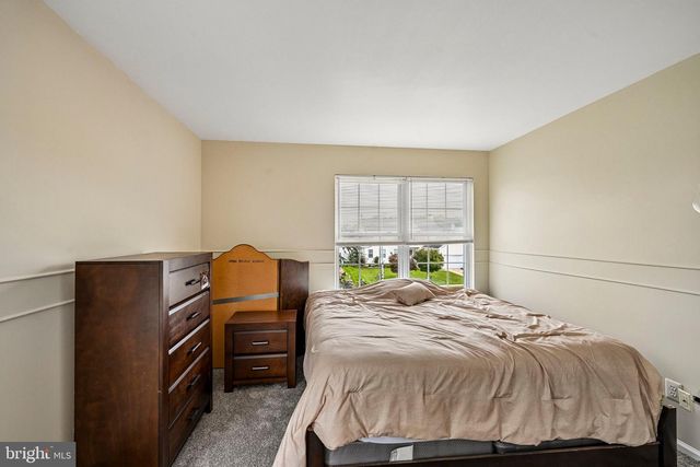 45 GRAYPEBBLE CIR, Sicklerville, NJ 08081
