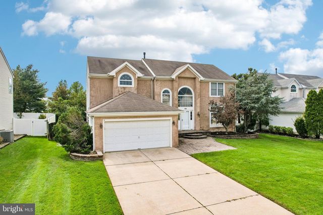 45 GRAYPEBBLE CIR, Sicklerville, NJ 08081