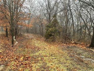 9910 Longwood Avenue, Kansas City, KS 66109