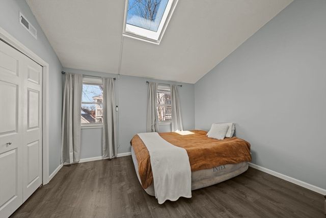 257 Walker St C, Lowell, MA 01851