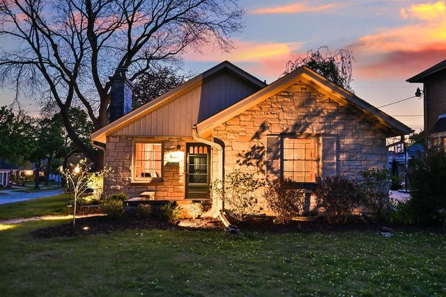 2505 81st STREET, Wauwatosa, WI 53213