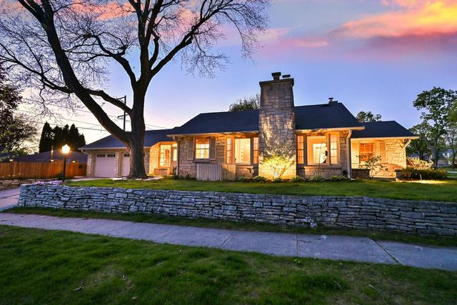 2505 81st STREET, Wauwatosa, WI 53213