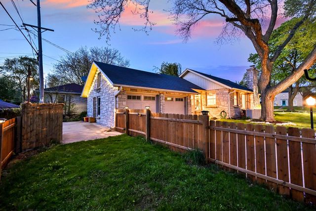 2505 81st STREET, Wauwatosa, WI 53213