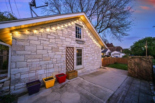 2505 81st STREET, Wauwatosa, WI 53213