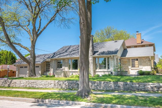 2505 81st STREET, Wauwatosa, WI 53213
