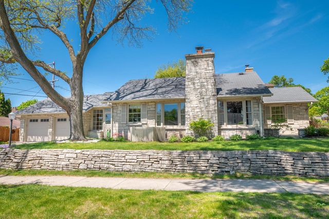 2505 81st STREET, Wauwatosa, WI 53213