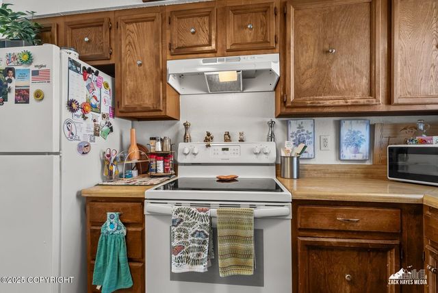 158 Dean Place, Anchorage, AK 99504