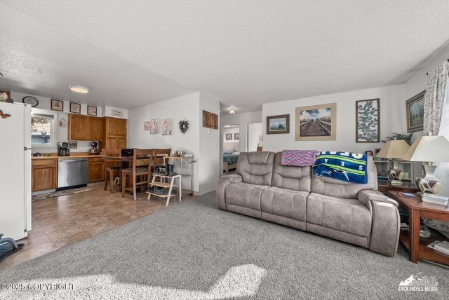 158 Dean Place, Anchorage, AK 99504