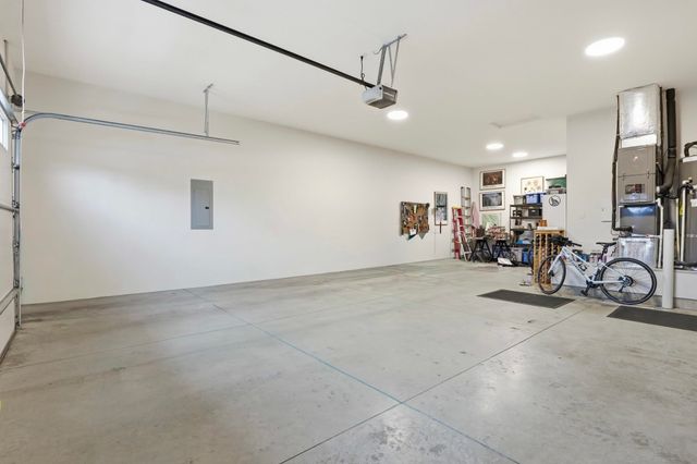 7109 S Tangle Heights Dr, Spokane, WA 99224