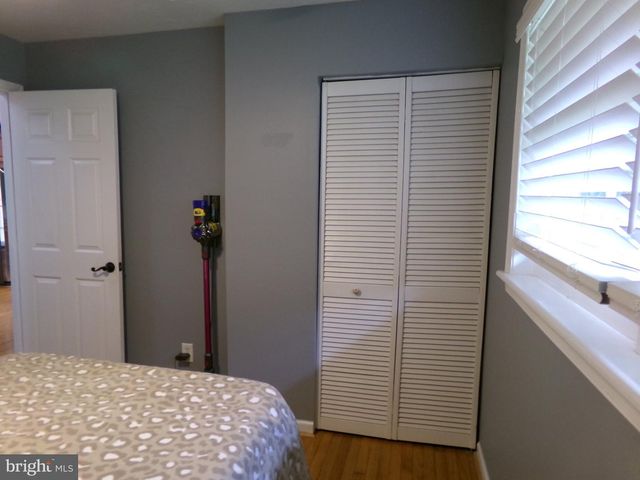 301 CEDAR LN, Annapolis, MD 21403
