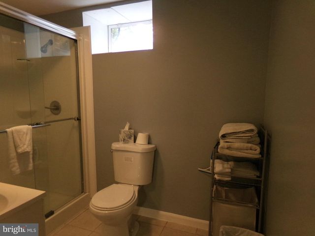 301 CEDAR LN, Annapolis, MD 21403