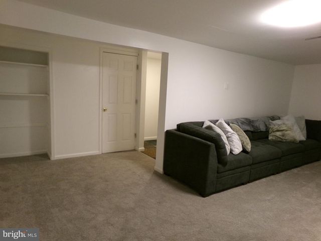 301 CEDAR LN, Annapolis, MD 21403