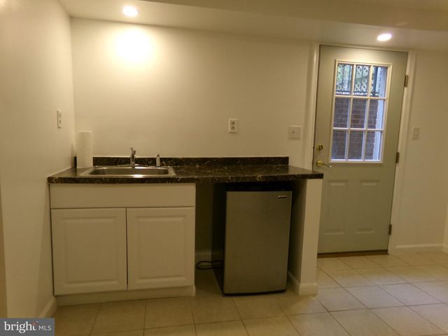301 CEDAR LN, Annapolis, MD 21403