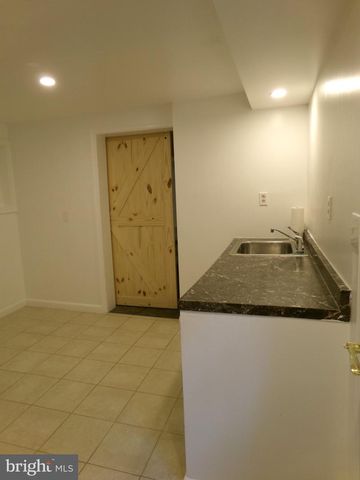 301 CEDAR LN, Annapolis, MD 21403