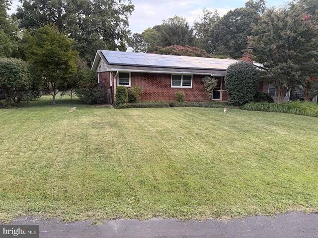 301 CEDAR LN, Annapolis, MD 21403