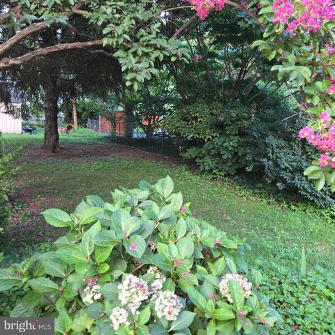 301 CEDAR LN, Annapolis, MD 21403