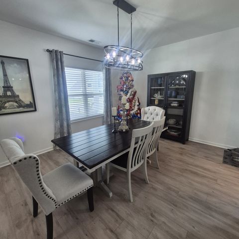 205 Gunnersbury Dr, Lebanon, TN 37087