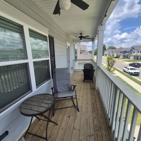 205 Gunnersbury Dr, Lebanon, TN 37087