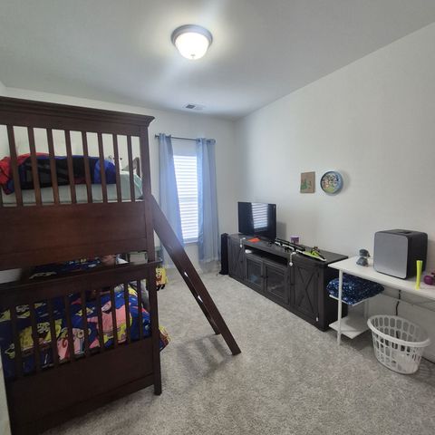 205 Gunnersbury Dr, Lebanon, TN 37087