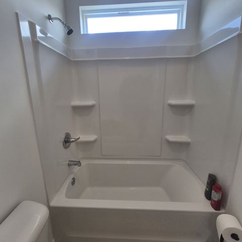205 Gunnersbury Dr, Lebanon, TN 37087