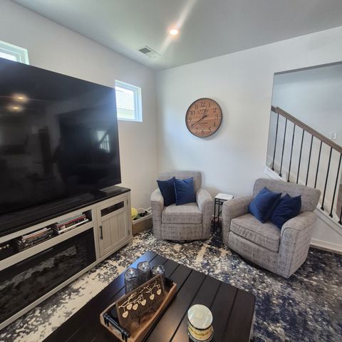 205 Gunnersbury Dr, Lebanon, TN 37087