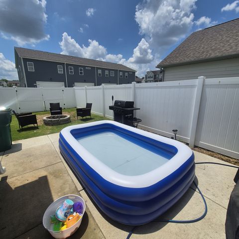 205 Gunnersbury Dr, Lebanon, TN 37087