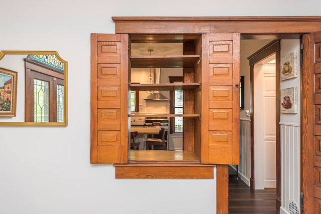 916 Olivia Avenue, Ann Arbor, MI 48104