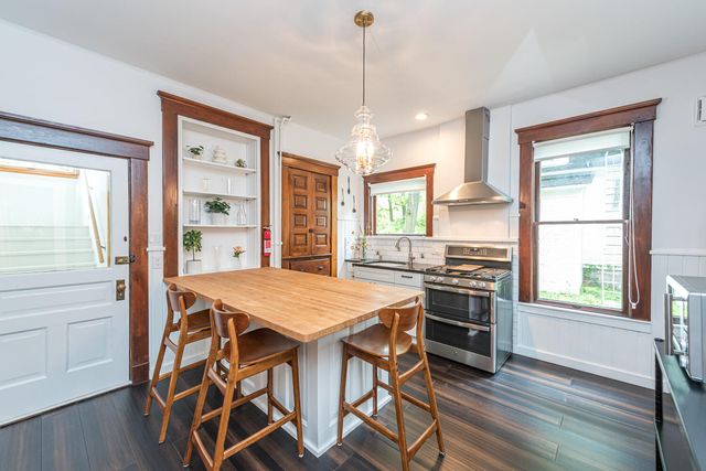 916 Olivia Avenue, Ann Arbor, MI 48104
