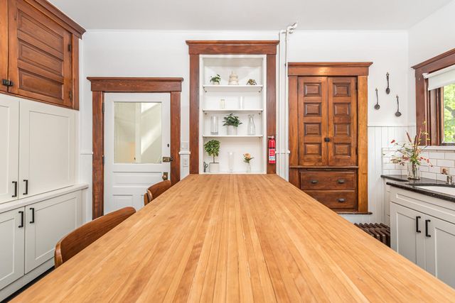 916 Olivia Avenue, Ann Arbor, MI 48104