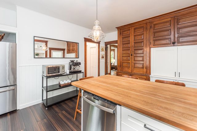 916 Olivia Avenue, Ann Arbor, MI 48104