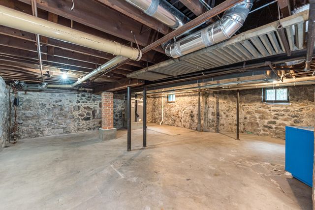 916 Olivia Avenue, Ann Arbor, MI 48104