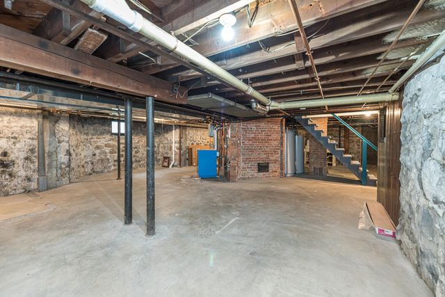 916 Olivia Avenue, Ann Arbor, MI 48104