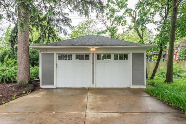 916 Olivia Avenue, Ann Arbor, MI 48104