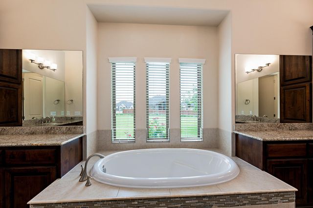135 Gabriel VIS E, Georgetown, TX 78633