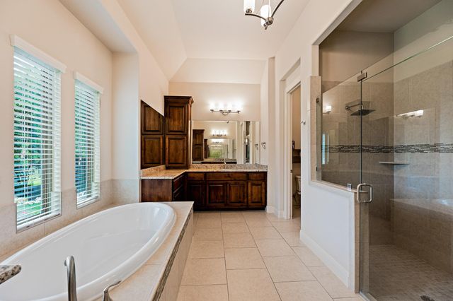 135 Gabriel VIS E, Georgetown, TX 78633