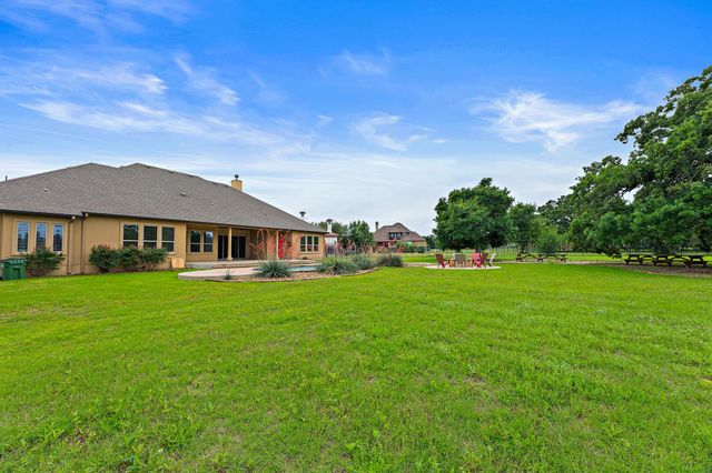 135 Gabriel VIS E, Georgetown, TX 78633