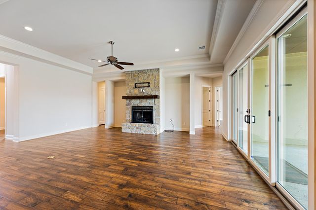 135 Gabriel VIS E, Georgetown, TX 78633