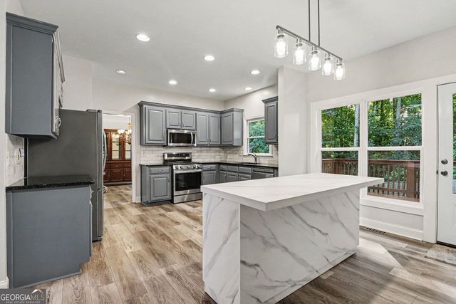 2053 Arbor Springs Way NE, Buford, GA 30519