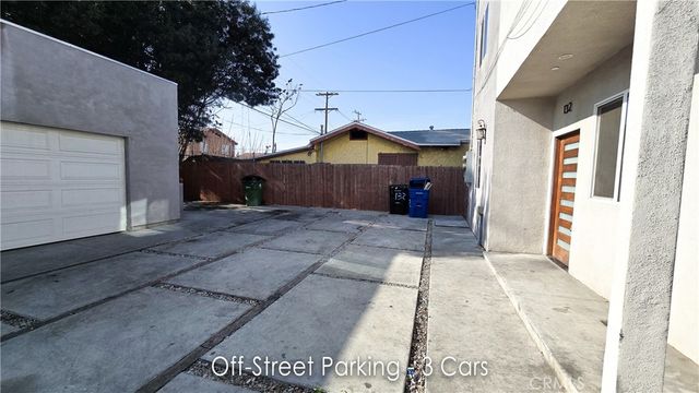 132 E 104th, Los Angeles, CA 90003