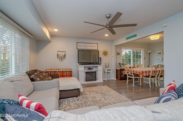 4 Pine Cone Lane, Howell, NJ 07731