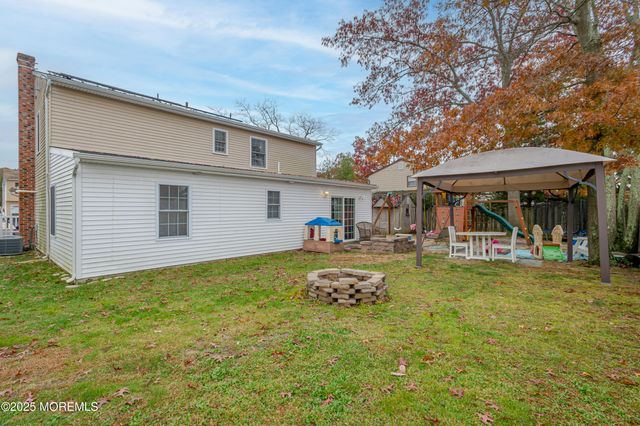 4 Pine Cone Lane, Howell, NJ 07731