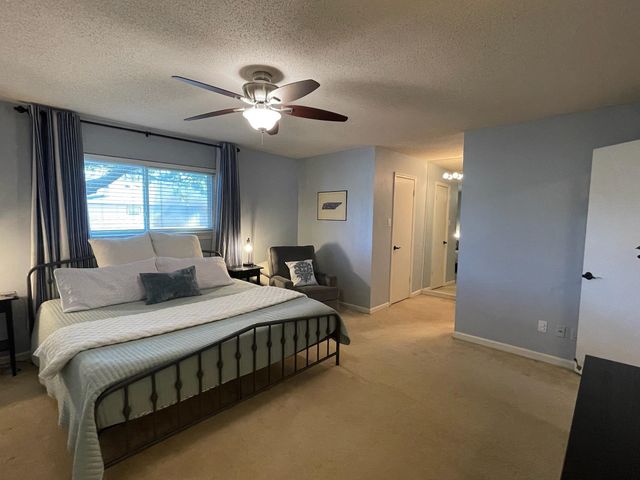 1721 HOBBITS GLEN DR, Germantown, TN 38138