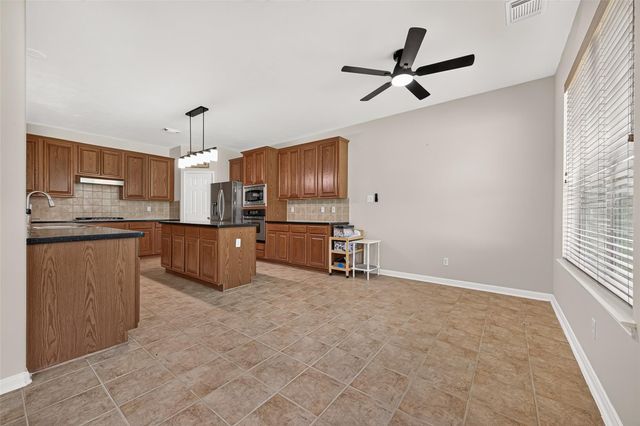 2022 Grand Willow Lane, Richmond, TX 77469